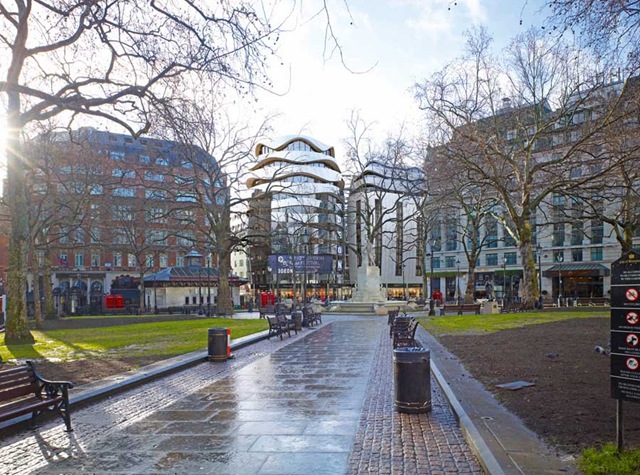 [LeicesterSquare[4].jpg]