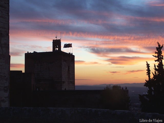[Anochecer Torre de la Vela[3].jpg]