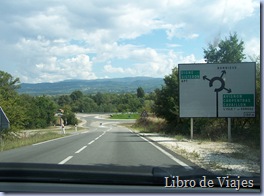 Ruta por la Provenza. El coche el medio más recomendable para disfrutar de los paisajes de Provenza y de sus típico municipios