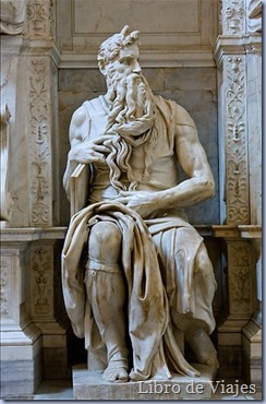 El Moisés de Miguel Ángel en la Iglesia de San Pietro in Vincoli en Roma El Moisés de Miguel Ángel en la Iglesia de San Pietro in Vincoli en Roma