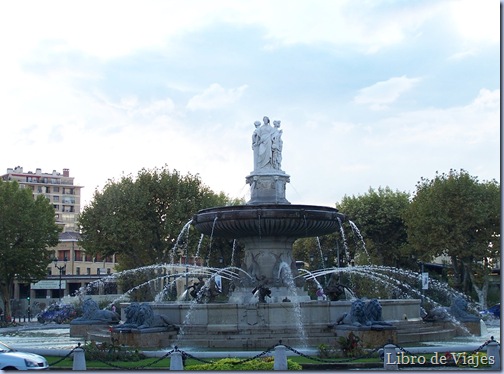 Fuente de la Rotonda o de las Tres Gracias de 1890, una de las fuentes famosas de Aix en Provence