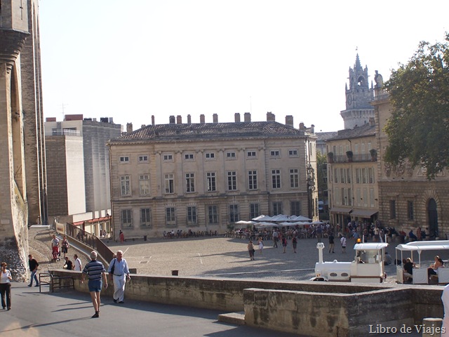 [Plaza del Palacio en Aviñón. Conjunto monumental declarado Patrimonio Nacional por la Unesco[4].jpg]