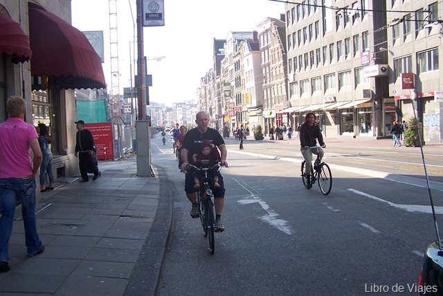 [Bicicletas en Amsterdam[5].jpg]