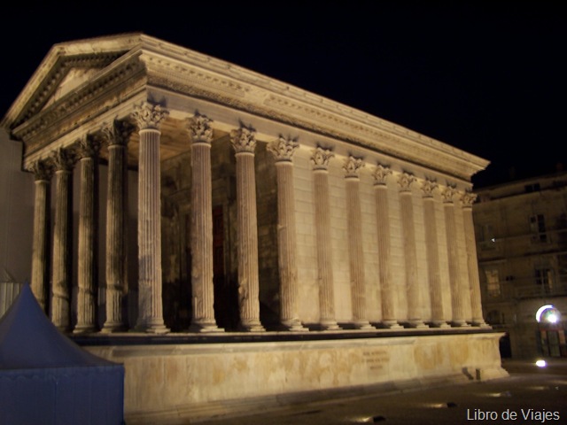 [Templo de Diana de Nimes, vista lateral[6].jpg]