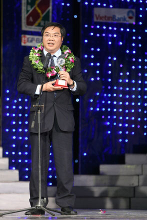 http://lh6.ggpht.com/_RVAykG7CvN0/S-IBUe9Su3I/AAAAAAAAAUA/KNYSjKbpKRY/hung1720110009.jpg