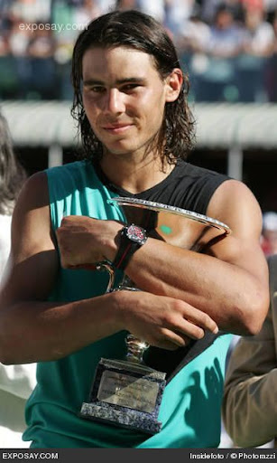 http://lh6.ggpht.com/_RXbZj5c8XKQ/TKQtKliTWvI/AAAAAAAAzEo/nGumvEd1ff0/s512/rafael-nadal-rome-tennis-masters-rome-italy-may-13-2007-0G0dLs.jpg