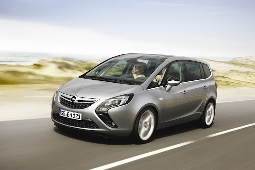 2012-Opel-Zafira-01.JPG