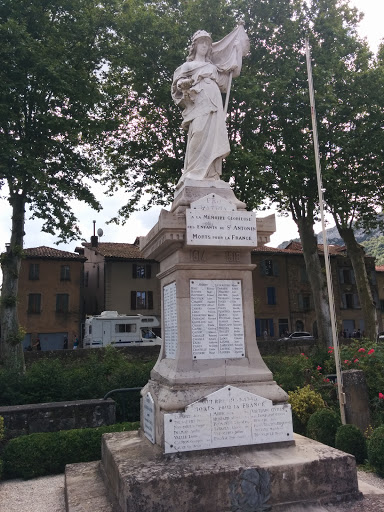 Monument aux Morts de Saint Antonin de Noble Val