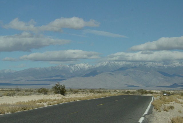[11-23-10 M Road from Tecopa (4)[4].jpg]