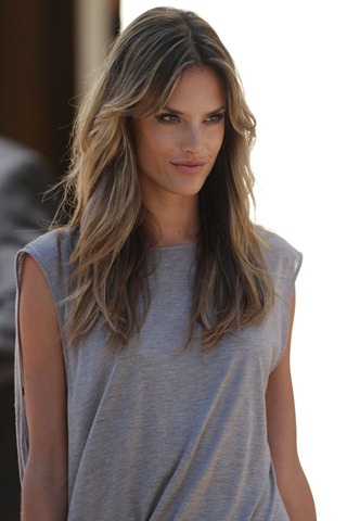[gallery-enlarged-1008-alessandra-01[9].jpg]