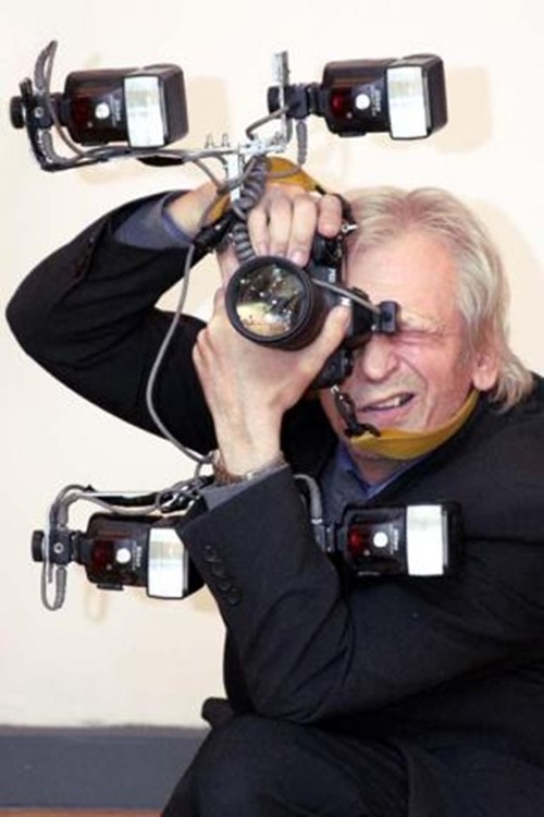 photographers (57) photographers (57)