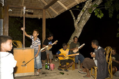 Bunaken090128festen-3.fUARJyq86SRM.jpg