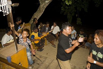 Bunaken090128festen-6.4GTQcvNCUIkn.jpg
