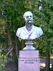 Statue of J. af Lindfors