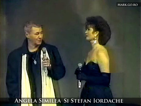 [angela similea 50000[5].jpg]