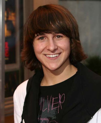 kelsey chow and mitchel musso. mitchell musso