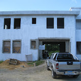 The front (south) side with a carport