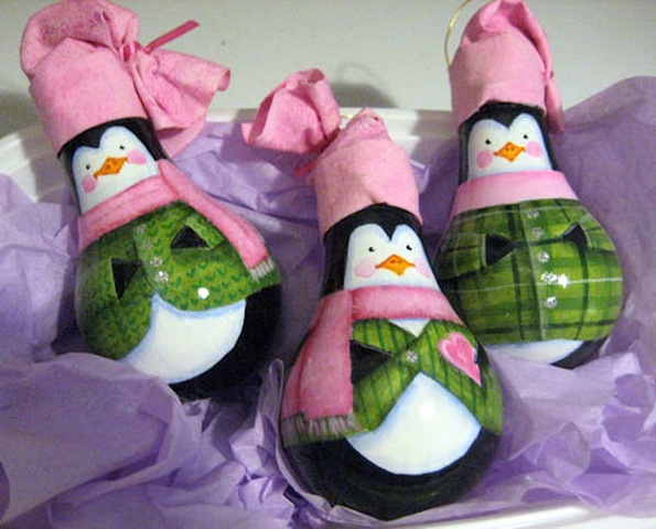 [penguin_lightbulbs[6].jpg]