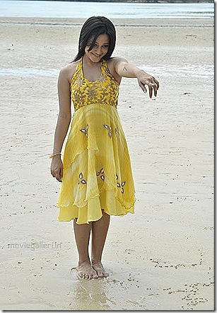 ritu_barmecha_hot -in-yellow-froke ritu_barmecha_hot -in-yellow-froke