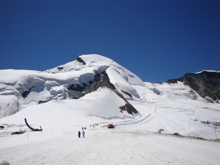 Жаркий денек в Saas Fee Жаркий денек в Saas Fee