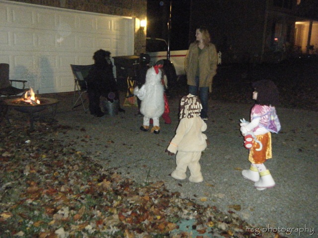 [halloween 014[9].jpg]