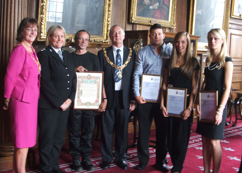 bravery-award-2010.jpg