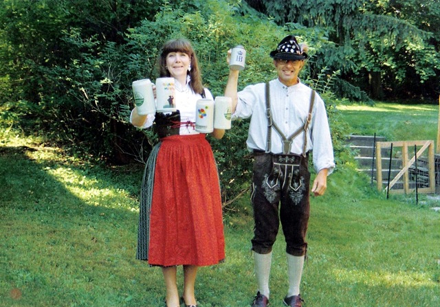 [Kay and Robert Mannel - German Outfits - Corning - 1988[7].jpg]