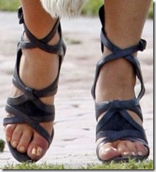open-toe-sandals-lady-gaga