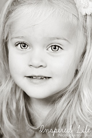 [cailyn _bw_il[4].jpg]