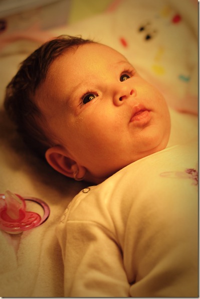 angel-looking-up