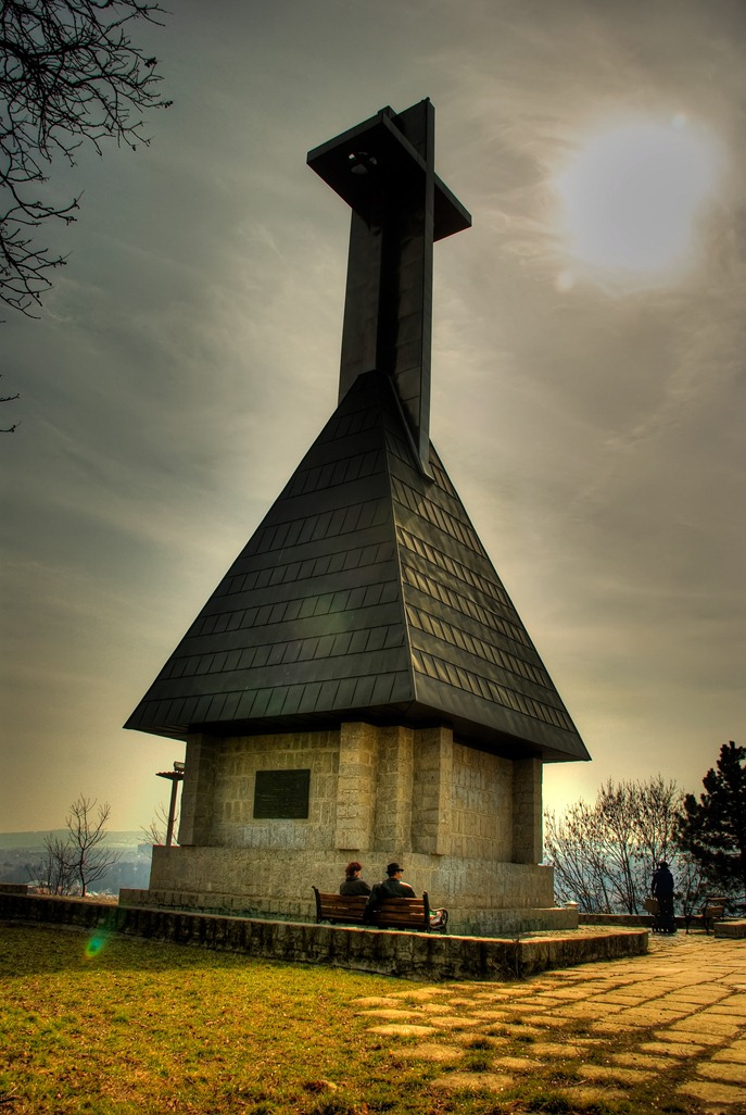 [fortress-in-the-sun[3].jpg]