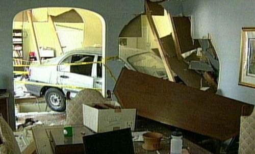 [car-crashing-houses-8[4].jpg]