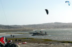 Scene an der 2. Lagune in Lüderitzbucht, Namibia. Der ” Luderitz Speedchallenge 2008 “ findet hier seid 3 Wochen statt. Die Strecke ist nicht ganz optimal, nur bei Flut ist genug Wasser da, aber ” DER WIND ! ! “ Scene an der 2. Lagune in Lüderitzbucht, Namibia. Der ” Luderitz Speedchallenge 2008 “ findet hier seid 3 Wochen statt. Die Strecke ist nicht ganz optimal, nur bei Flut ist genug Wasser da, aber ” DER WIND ! ! “