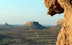 Namibias Monument Valley, im Sattel liegt die Vingerklipp Lodge. Namibias Monument Valley, im Sattel liegt die Vingerklipp Lodge.