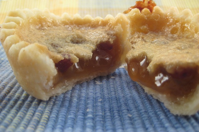 [Butter tarts- split open 1[4].jpg]