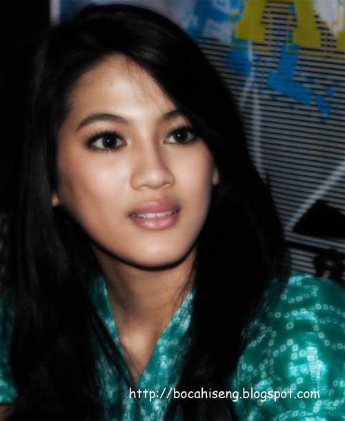 Video Pasha ungu cium Alissa Soebandono