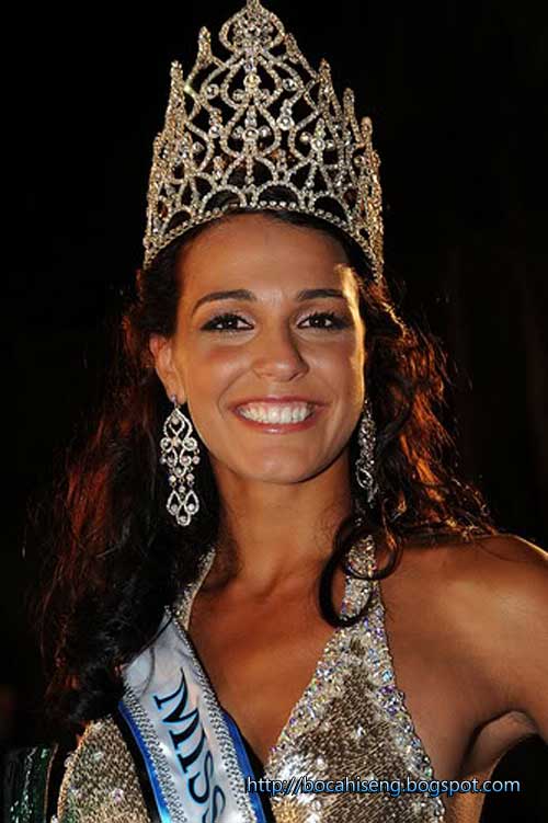 Pemenang Miss World 2009 - Kaiane Aldorino