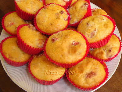 Muffin de pitanga Muffin de pitanga