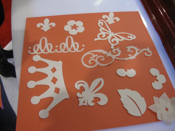 [Cricut-Fondit[5].jpg]