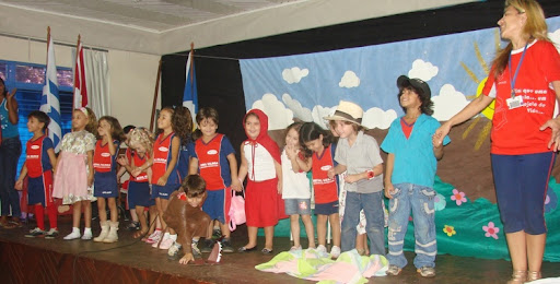 http://lh6.ggpht.com/_TIIYwWdnDYk/SoB37pYb2xI/AAAAAAAABGk/lQxYo7lUiBc/DSC00073.JPG