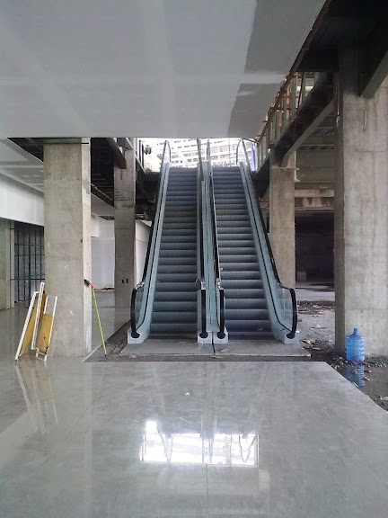 Entrance Building per 8 Desember 2009