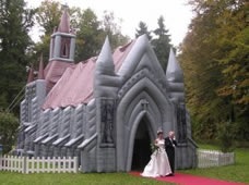 [churchBESTwithweddingsm_000[3].jpg]
