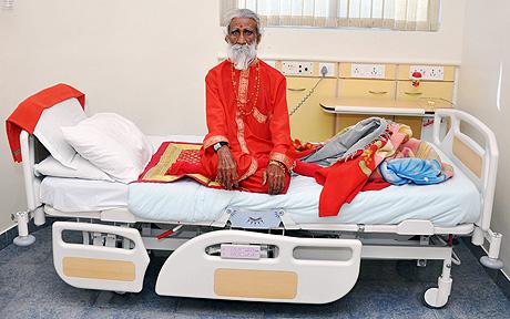 Prahlad Jani afirma que no ha tomado ningún alimento ni bebida durante 70 años