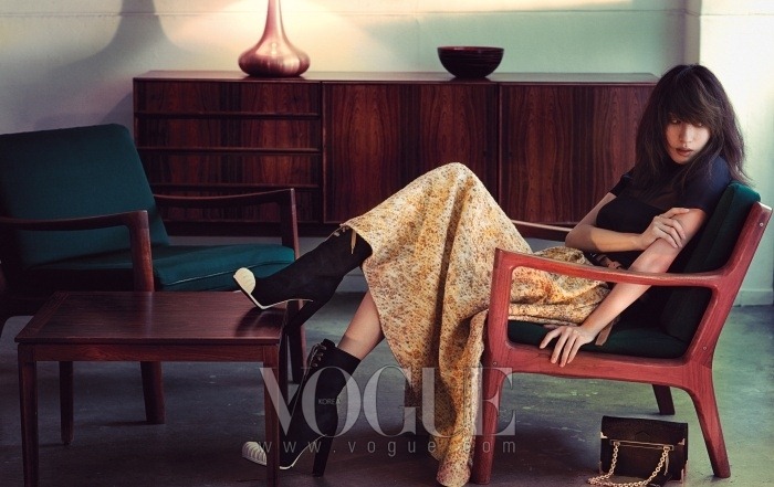 [JiHyunJeongVogueKorea5[4].jpg]