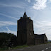 Mooi kerkje op de dijk
