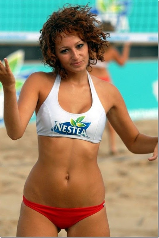 volleyball_cheerleaders_23