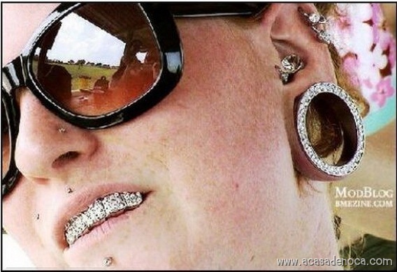 [thumbs_Grillz_013[8].jpg]