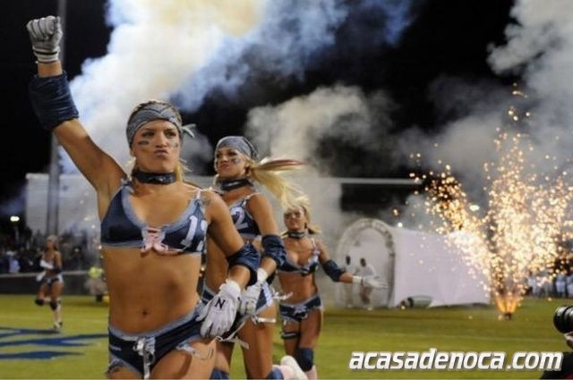[lingerie_football_league_05[4].jpg]