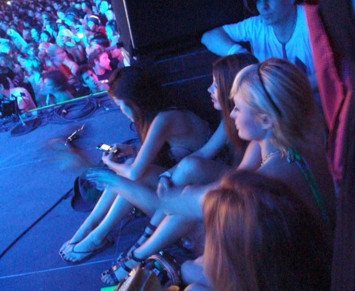 [paris_hilton_fumando_maconha_01[4].jpg]