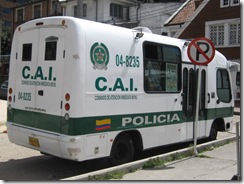 La policía dando ejemplo